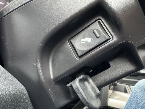 Used 2016 RAM 3500 Laramie w/ Snow Chief Group image 25