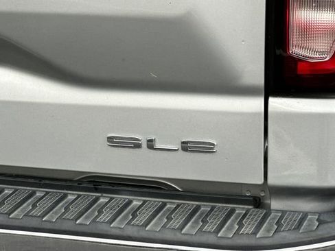 Used 2020 GMC Sierra 1500 SLE w/ SLE Value Package image 9