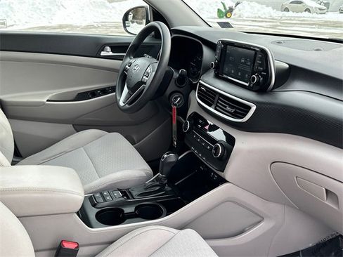 Used 2021 Hyundai Tucson SE image 10