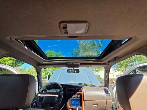 Used 2000 Toyota 4Runner Limited AWD/4WD image 18