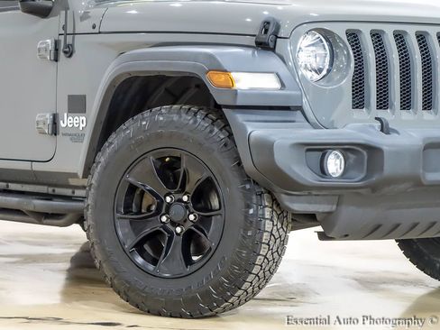 Used 2020 Jeep Wrangler Unlimited Sport S w/ Sun And Sound Package AWD/4WD image 3