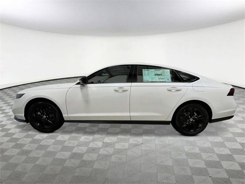 New 2025 Honda Accord SE image 3
