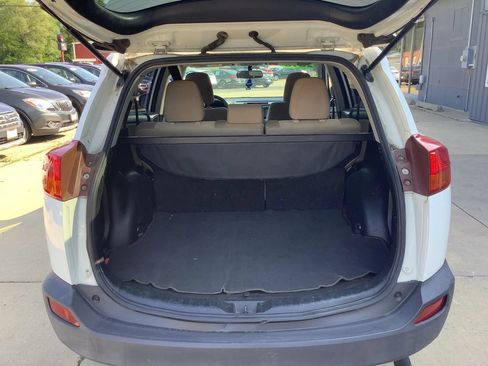 Used 2015 Toyota RAV4 XLE FWD image 15