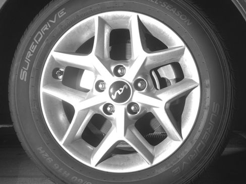 Used 2025 Kia Soul LX w/ LX Technology Package image 13