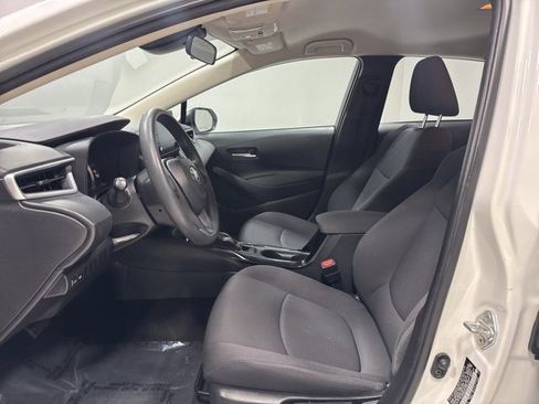 Used 2020 Toyota Corolla LE image 14