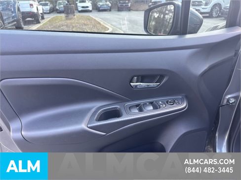 Used 2025 Nissan Versa SV w/ Trunk Package FWD image 11