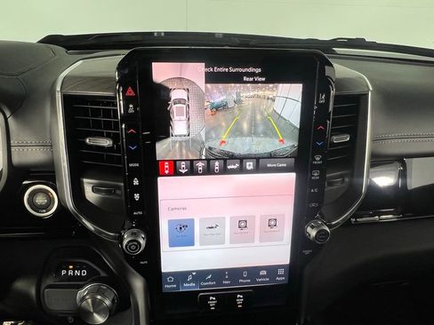 Used 2025 RAM 1500 Laramie w/ Night Edition image 36