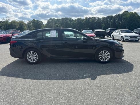 Used 2025 Toyota Camry LE FWD image 6