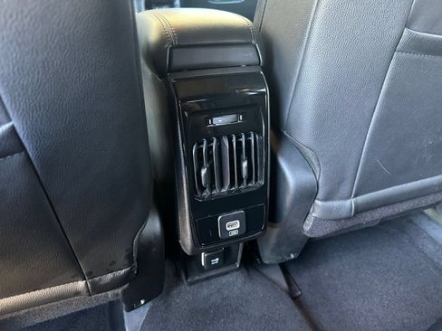 Used 2025 Jeep Compass Limited AWD/4WD image 23