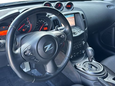 Used 2016 Nissan 370Z NISMO image 12