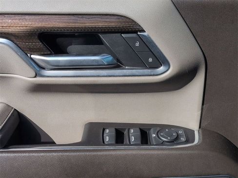 Used 2025 Chevrolet Silverado 1500 LT image 15