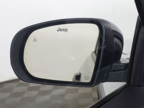 Used 2025 Jeep Compass Sport AWD/4WD image 32