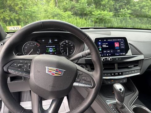Used 2025 Cadillac CT4 Luxury w/ Cold Weather Package AWD/4WD image 9
