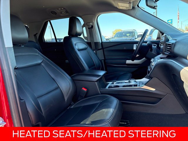 Certified 2024 Ford Explorer XLT w/ Equipment Group 202A AWD/4WD image 3