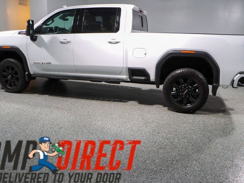 Used 2024 GMC Sierra 2500 AT4 w/ AT4 Premium Plus Package image 10