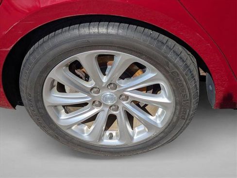 Used 2014 Buick LaCrosse Leather w/ Driver Confidence Package image 8