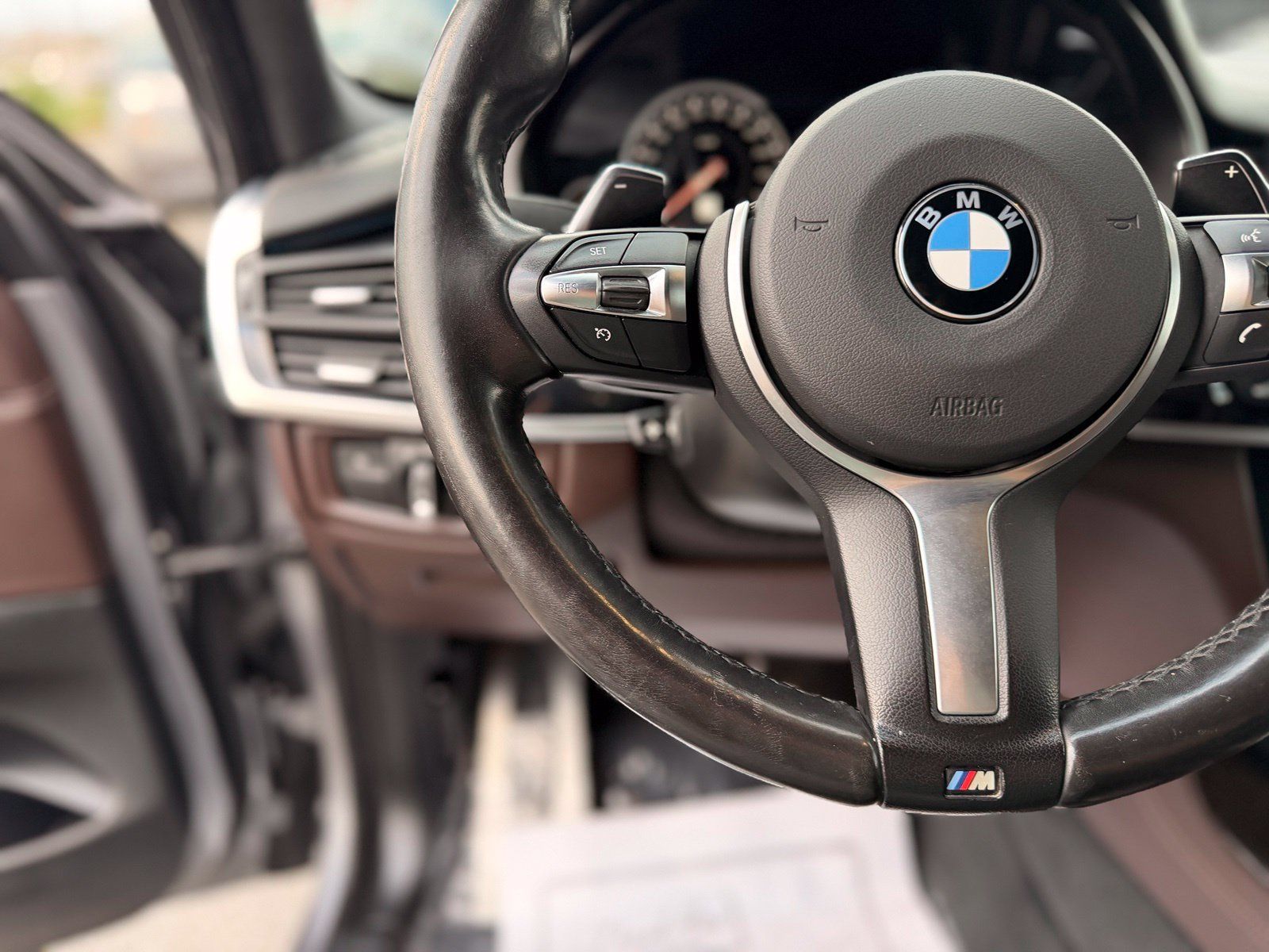 Used 2017 BMW X5 xDrive50i AWD/4WD image 19