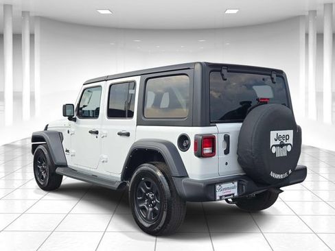 Used 2023 Jeep Wrangler Unlimited Sport AWD/4WD image 3