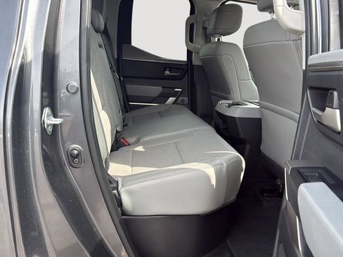 Used 2022 Toyota Tundra Limited AWD/4WD image 11