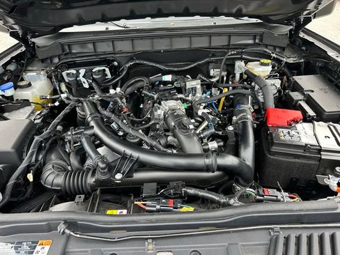 Used 2025 Ford Bronco Badlands AWD/4WD image 39