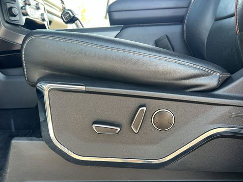 Used 2023 Ford F150 Lariat w/ Equipment Group 502A High image 19