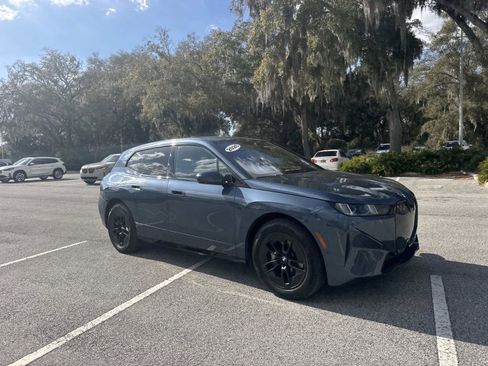 Used 2026 BMW iX xDrive45 w/ Premium Package image 2
