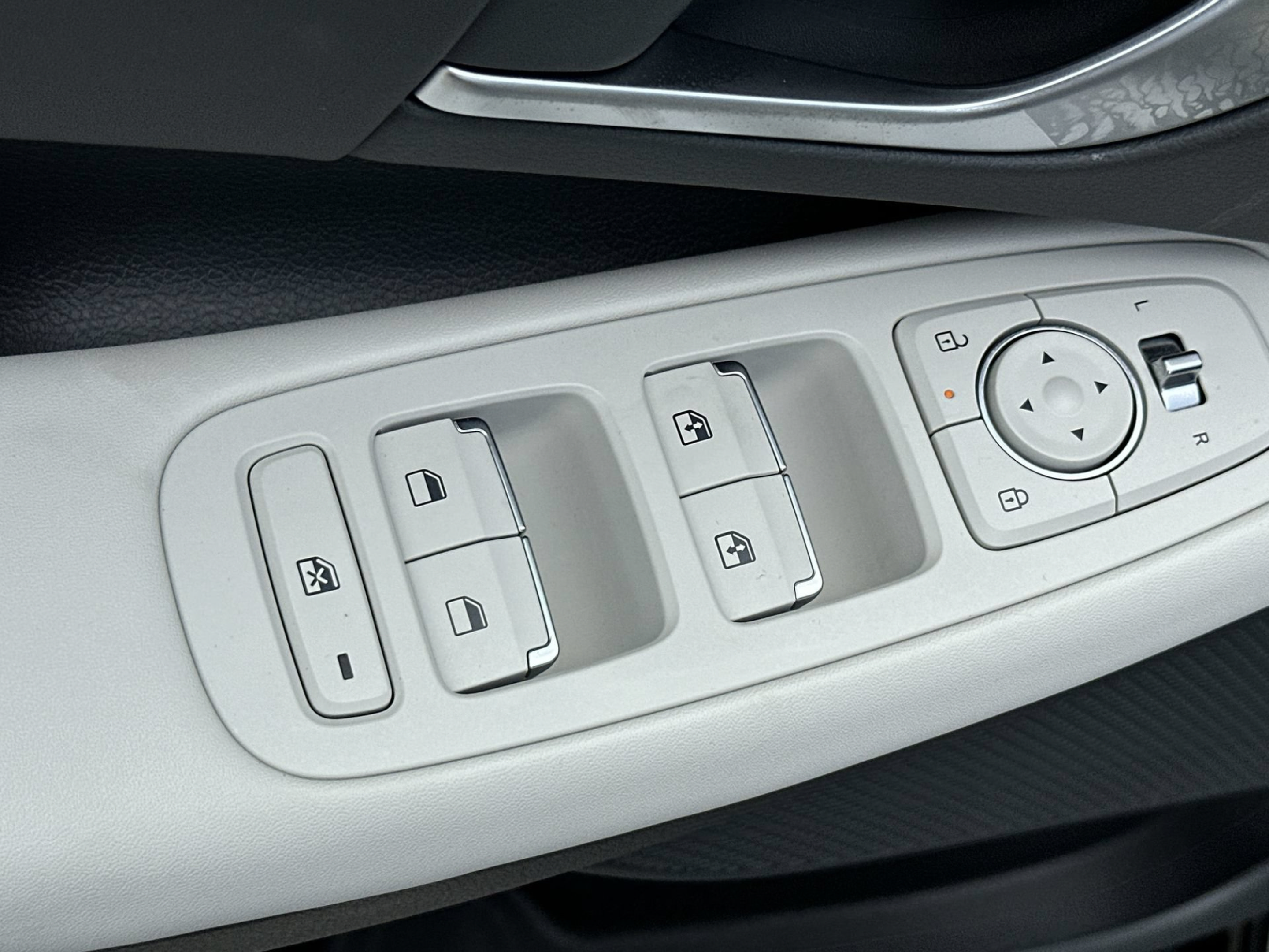 New 2026 Hyundai Sonata SEL FWD image 15