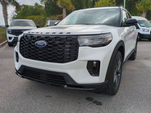 New 2026 Ford Explorer ST-Line RWD image 8