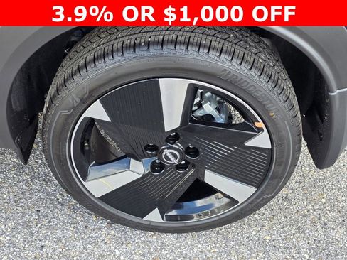 New 2026 Nissan Kicks SR image 36