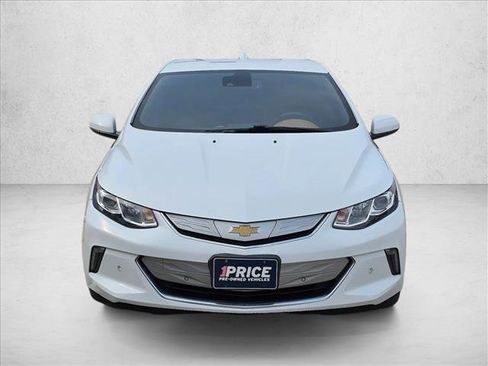 Used 2017 Chevrolet Volt Premier w/ Driver Confidence II Package FWD image 2