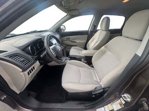Used 2019 Mitsubishi Outlander Sport ES image 10