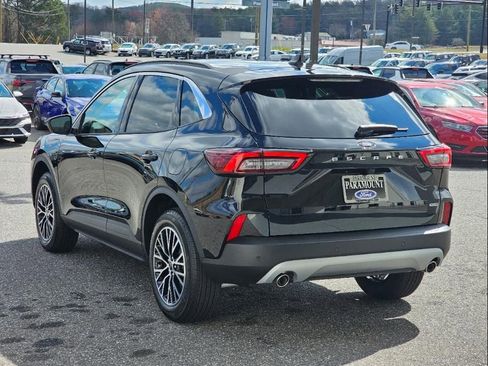 Used 2024 Ford Escape Base image 9