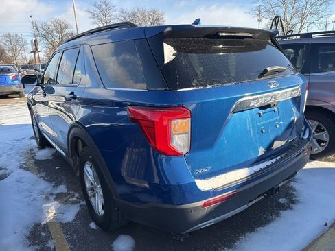 Used 2020 Ford Explorer XLT w/ Equipment Group 202A image 4