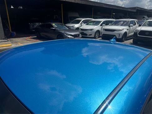 Used 2015 Dodge Challenger R/T Scat Pack w/ Leather Interior Group RWD image 11