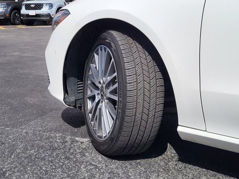 Used 2025 Mercedes-Benz CLA 250 4MATIC image 32