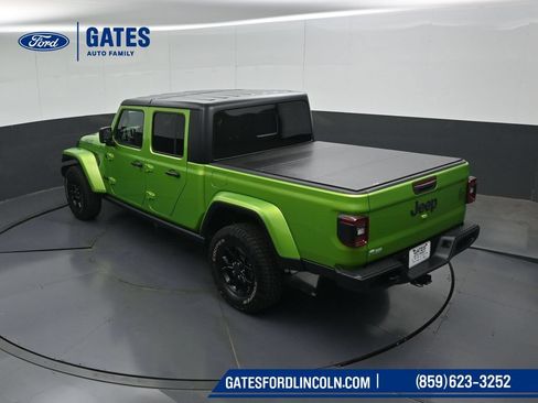 Used 2025 Jeep Gladiator Sport AWD/4WD image 49