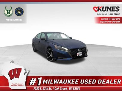 Used 2023 Nissan Altima 2.5 SR w/ SR Premium Package