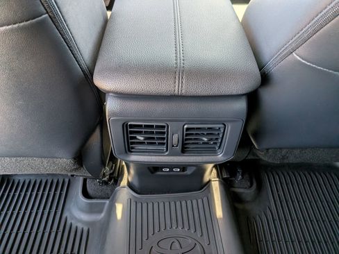 Used 2025 Toyota RAV4 XLE Premium FWD image 27