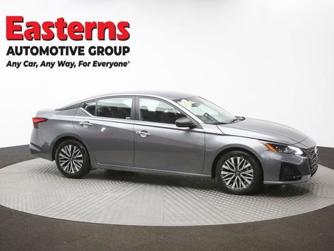 Used 2024 Nissan Altima 2.5 SV image 48