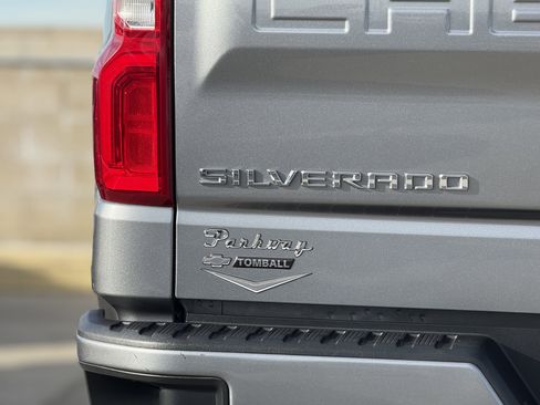 Used 2021 Chevrolet Silverado 1500 High Country w/ Technology Package image 13