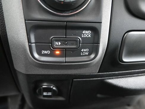 Used 2017 RAM 1500 Express image 27