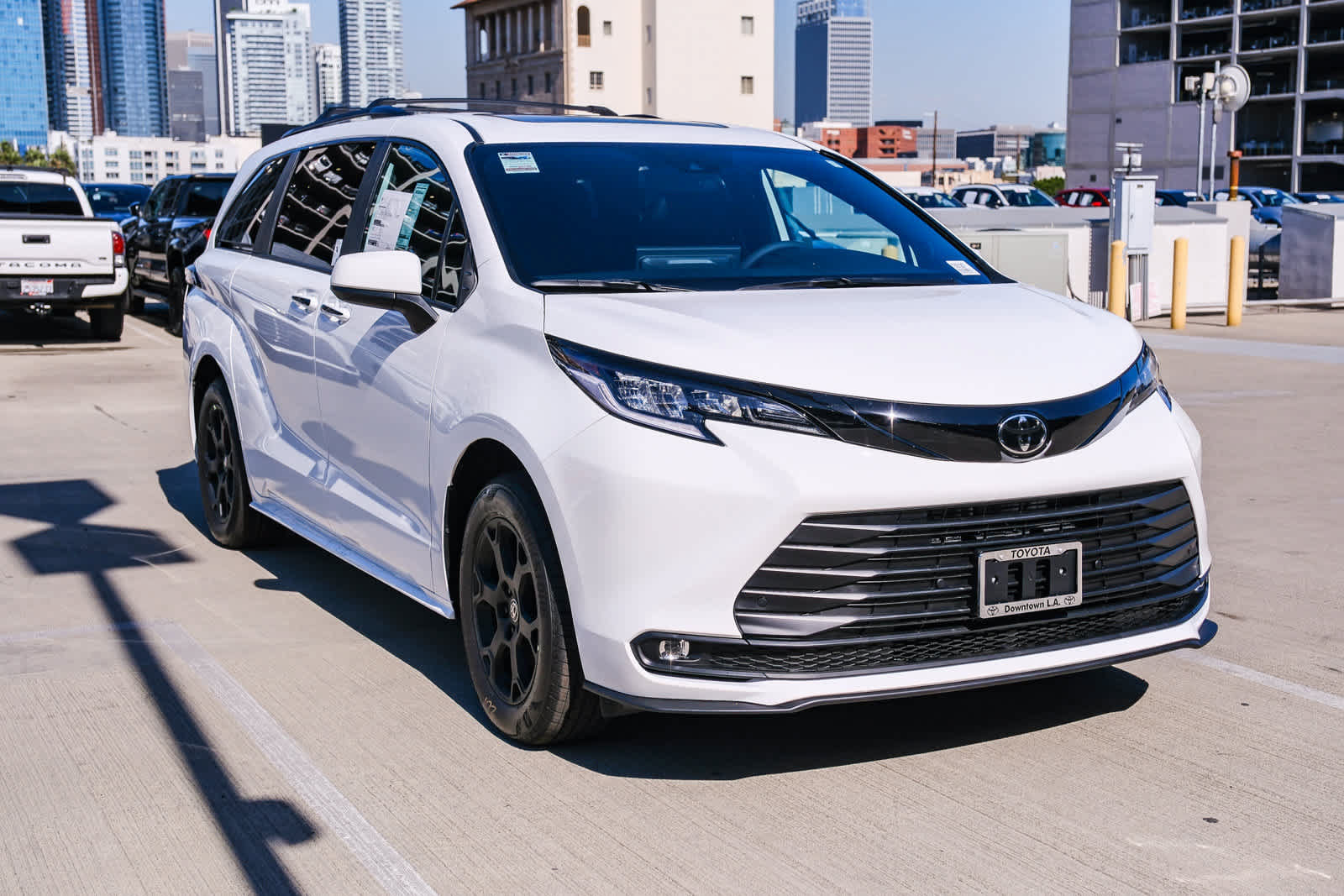 New 2026 Toyota Sienna XLE Woodland Edition AWD/4WD image 3