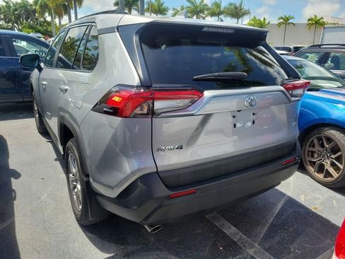Used 2025 Toyota RAV4 XLE w/ Convenience Package FWD image 3