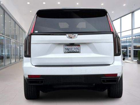 Used 2023 Cadillac Escalade Sport Platinum AWD/4WD image 5