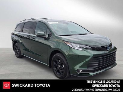 Certified 2025 Toyota Sienna XLE Woodland Edition