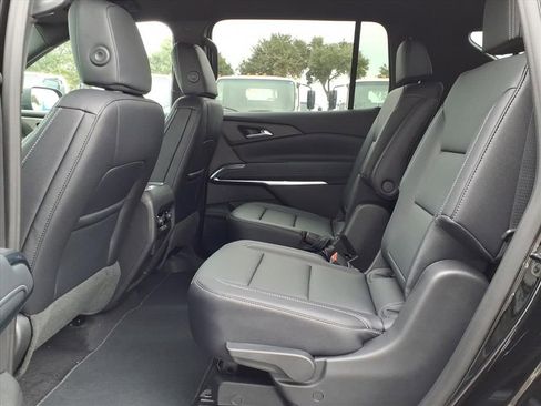 New 2026 Chevrolet Traverse LT w/ Driver Confidence Package image 12