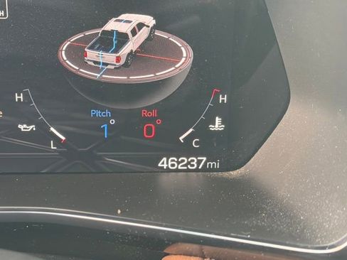 Used 2024 GMC Canyon AT4 w/ AT4 Premium Package image 19