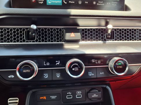 Used 2025 Honda Civic Type R image 9