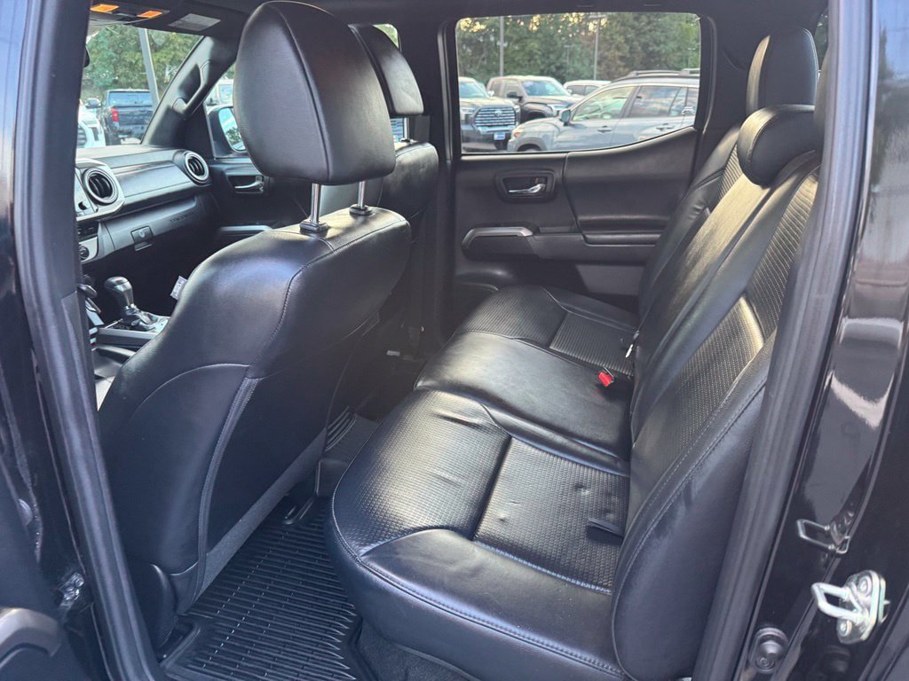 Certified 2019 Toyota Tacoma Limited AWD/4WD image 16