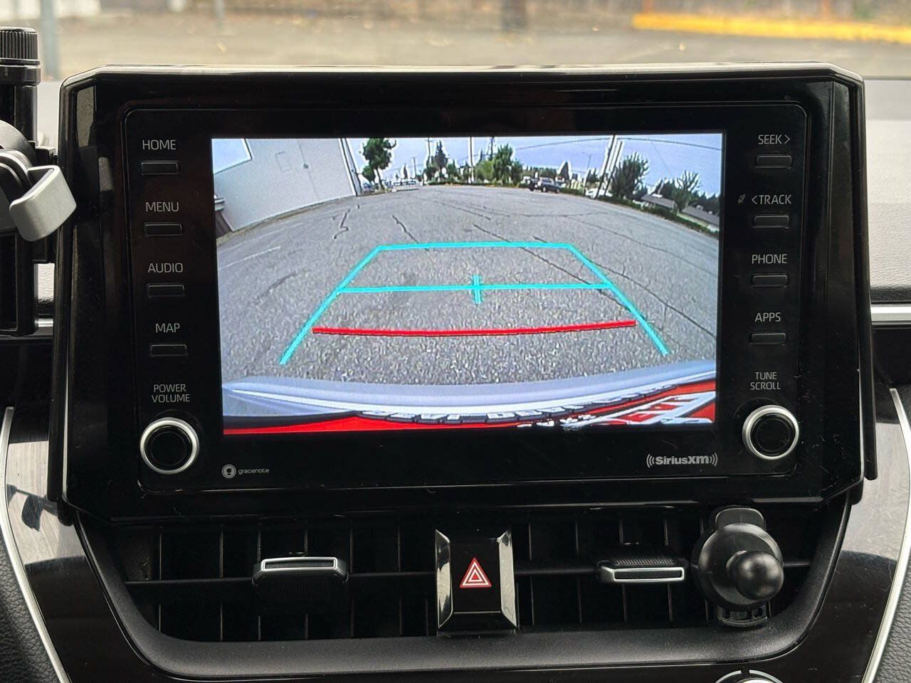 Used 2022 Toyota Corolla LE w/ Premium Interior Package FWD image 29